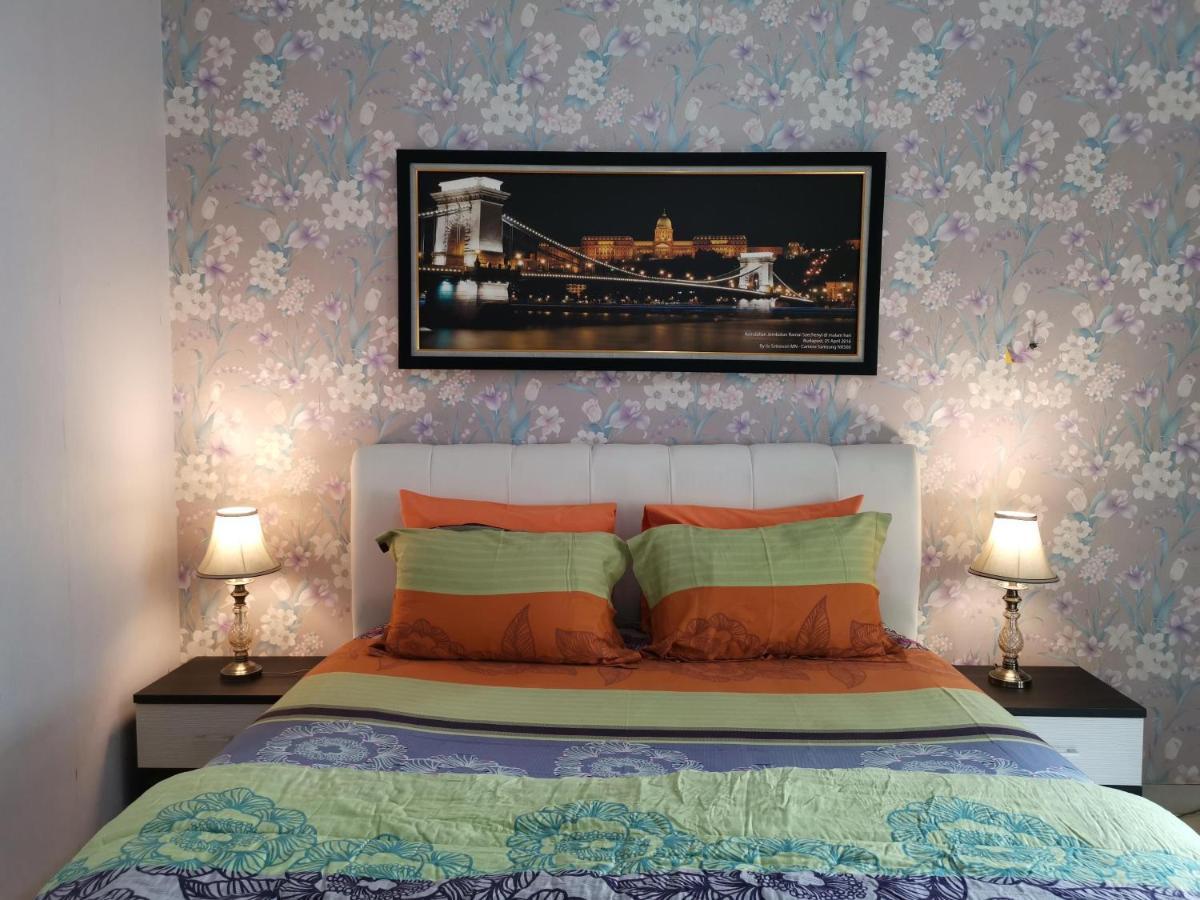 יוגיאקרטה Nariska Suite Homestay מראה חיצוני תמונה