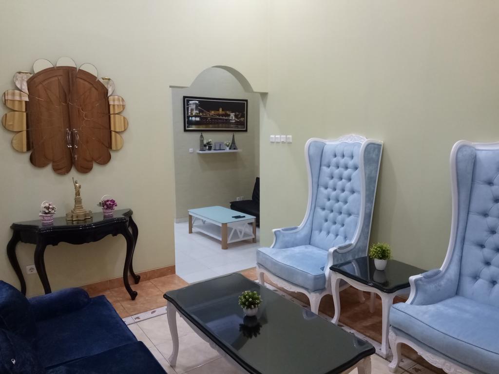 יוגיאקרטה Nariska Suite Homestay מראה חיצוני תמונה